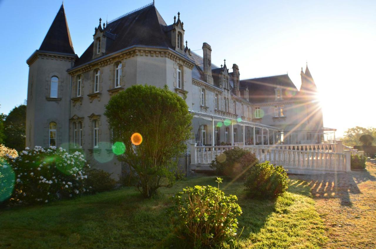 Chateau De Kervoazec - Chambres D'Hotes Saint-Goazec Exterior photo