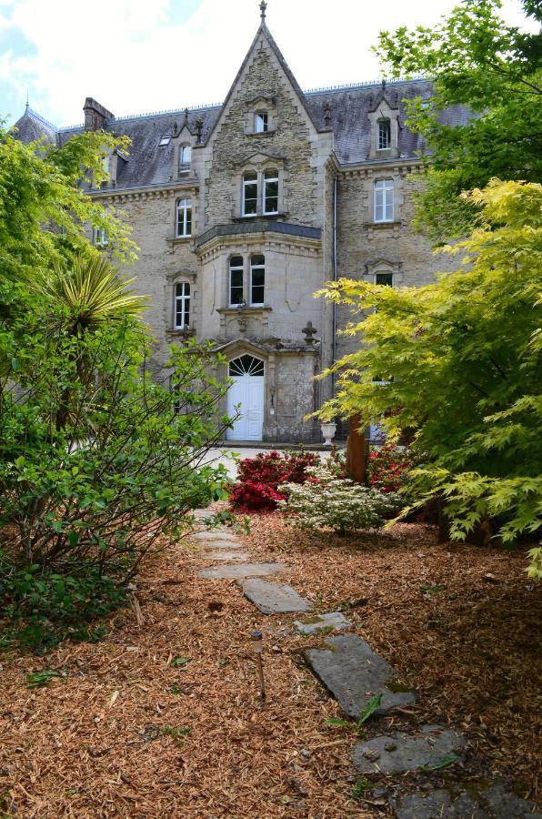 Chateau De Kervoazec - Chambres D'Hotes Saint-Goazec Exterior photo